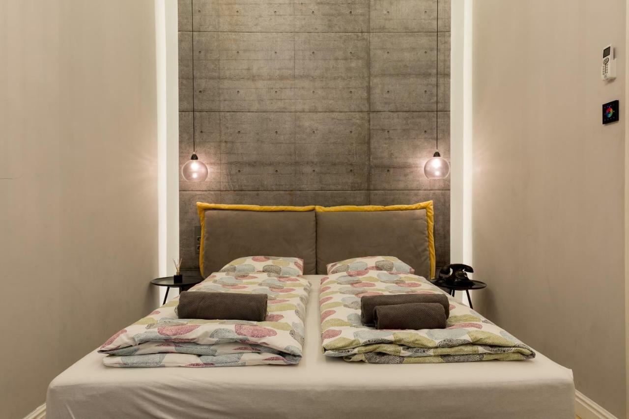 Luxury Twin 1-Bedroom In Kazinczy Street Budapest Exterior foto