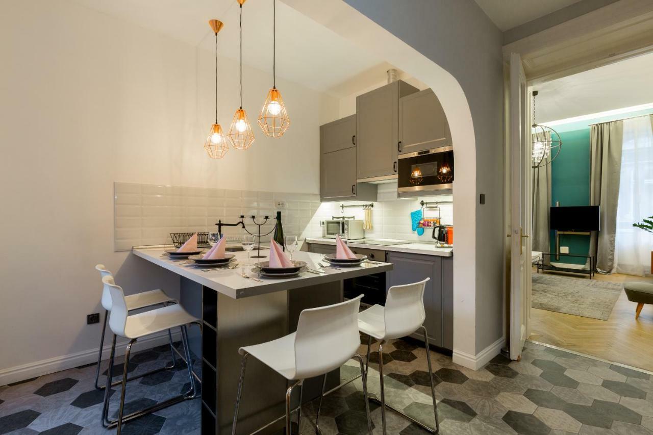 Luxury Twin 1-Bedroom In Kazinczy Street Budapest Exterior foto