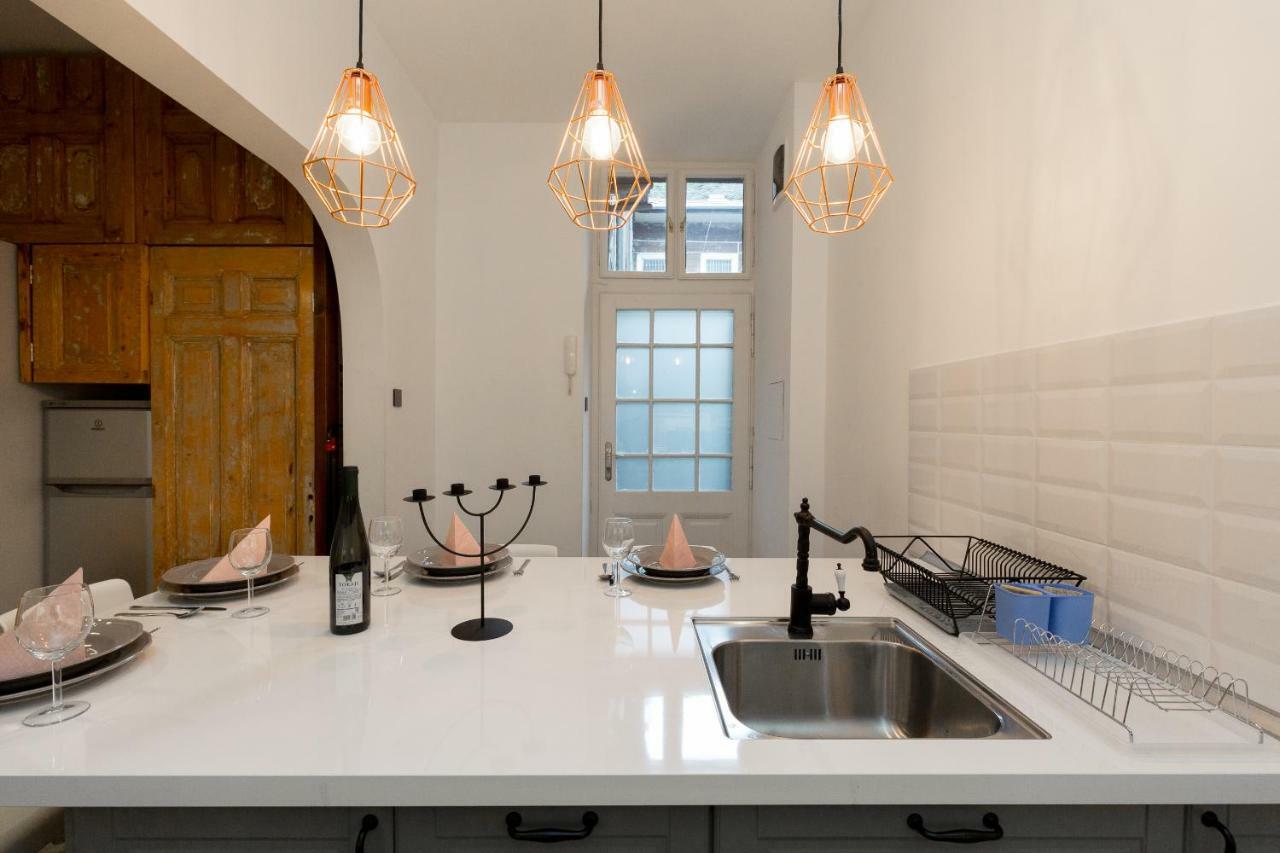 Luxury Twin 1-Bedroom In Kazinczy Street Budapest Exterior foto